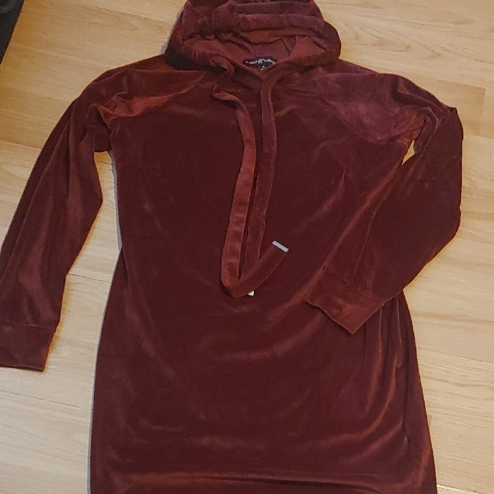 Almost Famous Velvet Maroon Long Top/Hoodie Sz Med